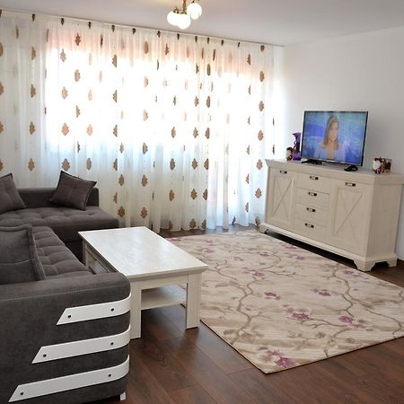 Apartament Rezidential - Alba Iuliaアパートメント エクステリア 写真