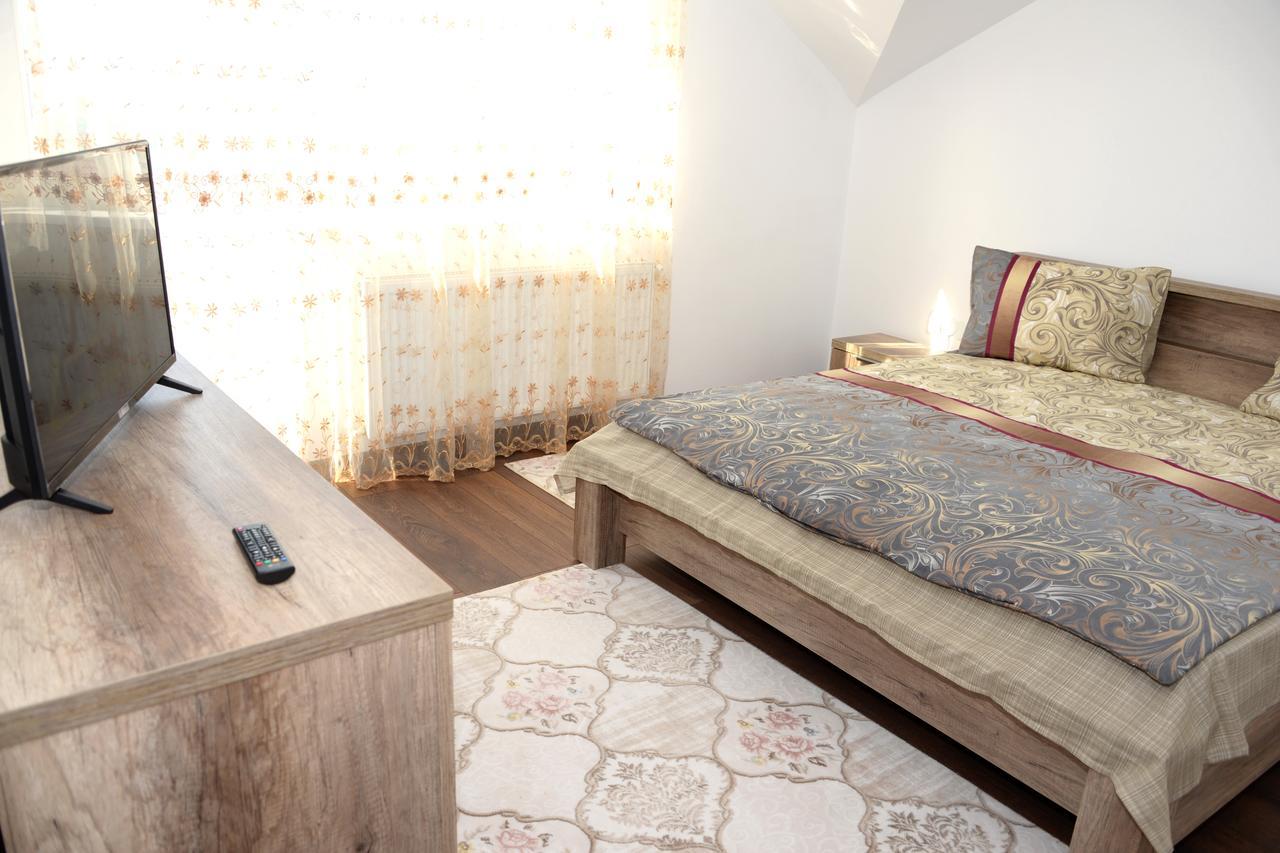 Apartament Rezidential - Alba Iuliaアパートメント エクステリア 写真